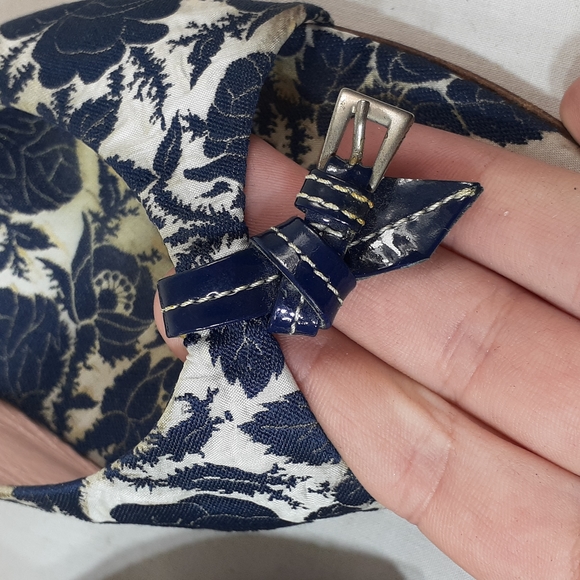 Vintage Y2K blue and white floral print Prada mule heels size 37.5 size 7.5 - Picture 5 of 10